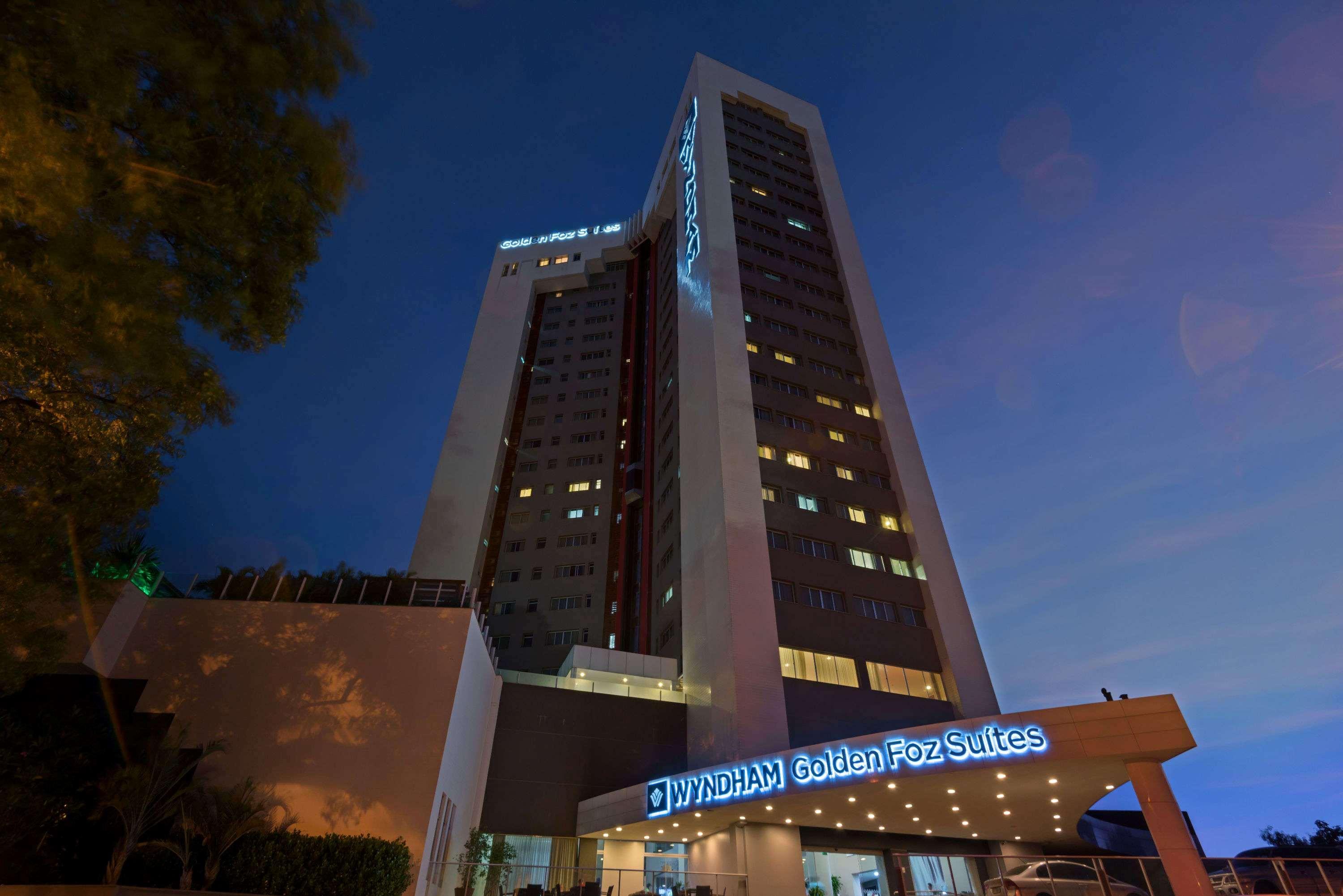 Wyndham Golden Foz Suites ฟอสดูอีกวาซู ภายนอก รูปภาพ