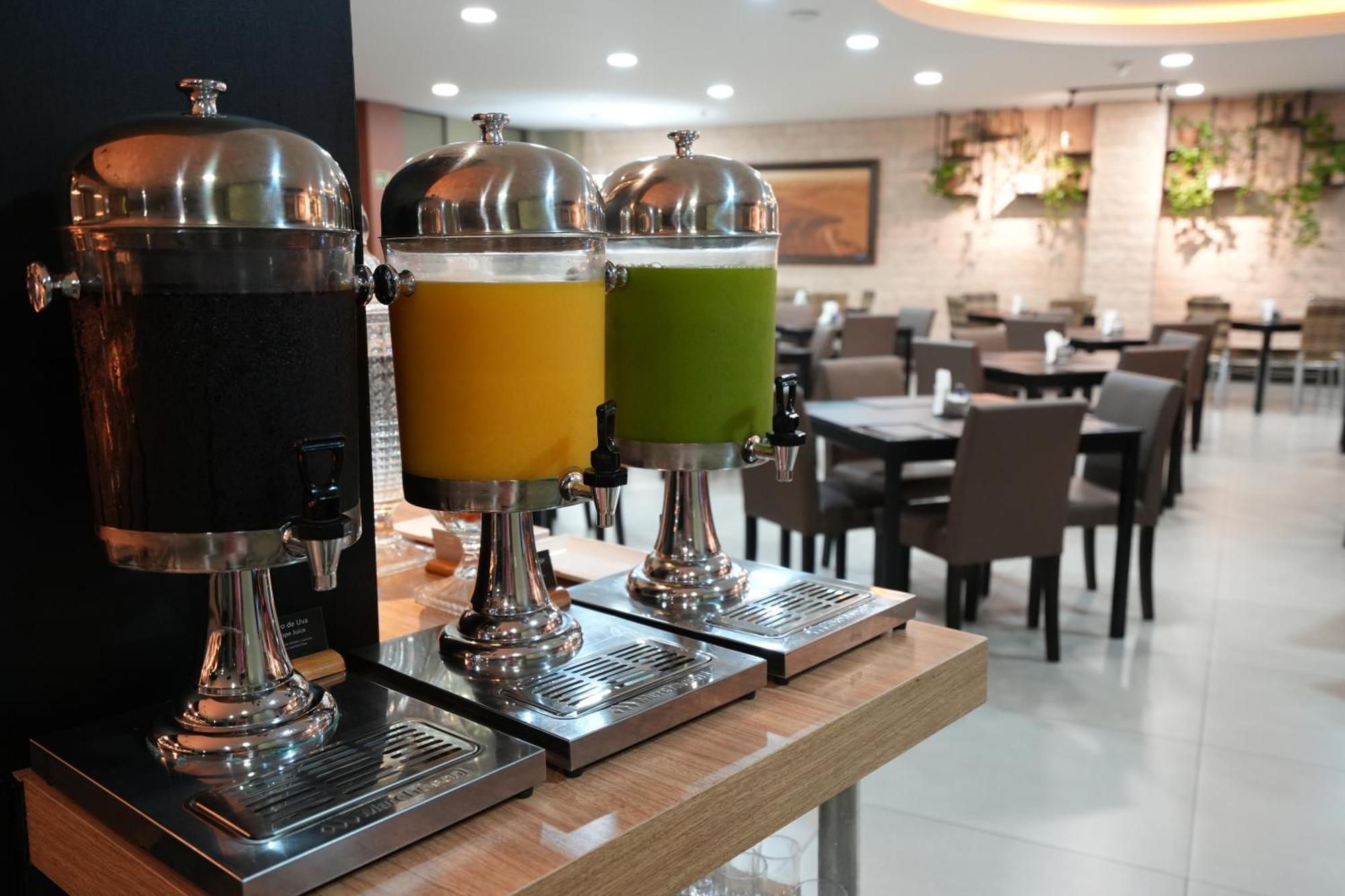 Wyndham Golden Foz Suites ฟอสดูอีกวาซู ภายนอก รูปภาพ