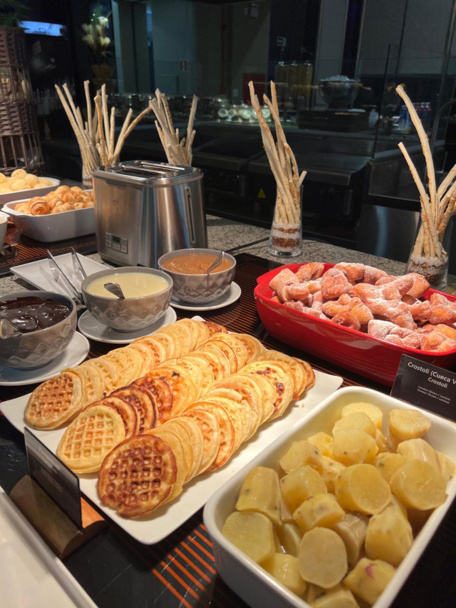 Wyndham Golden Foz Suites ฟอสดูอีกวาซู ภายนอก รูปภาพ