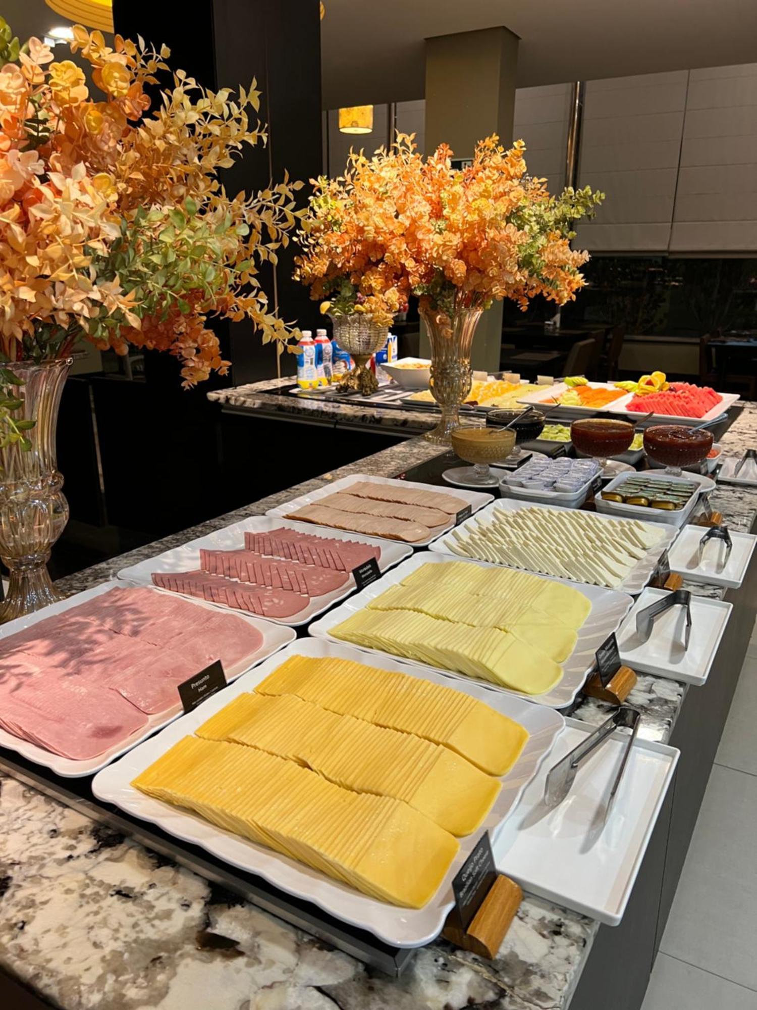 Wyndham Golden Foz Suites ฟอสดูอีกวาซู ภายนอก รูปภาพ