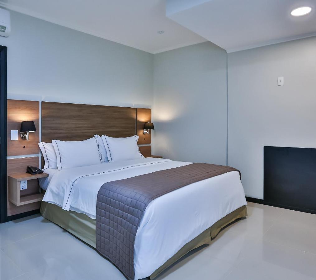 Wyndham Golden Foz Suites ฟอสดูอีกวาซู ภายนอก รูปภาพ