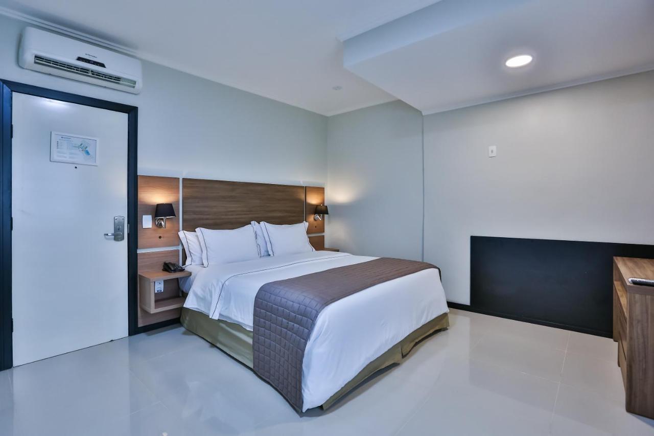 Wyndham Golden Foz Suites ฟอสดูอีกวาซู ภายนอก รูปภาพ